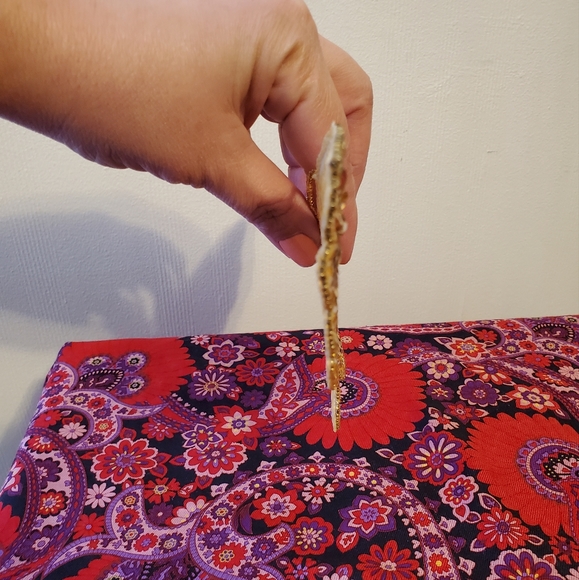 Gold butterfly sequins applique/patch - Picture 4 of 4